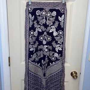 small flowy navy/purple wide leg patterned pants